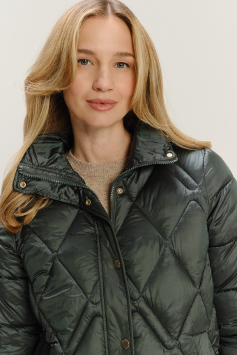 Ciemnozielona pikowana kurtka z kołnierzem 