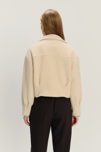 Kremowa krótka kurtka z kołnierzykiem