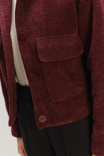 Burgundowa krótka kurtka o luźnym fasonie