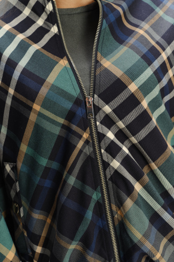 Kraciasta kurtka z domieszką wiskozy