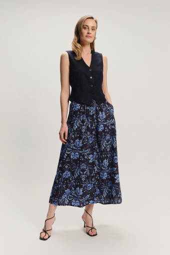 Spódnica midi w błękitne kwiaty