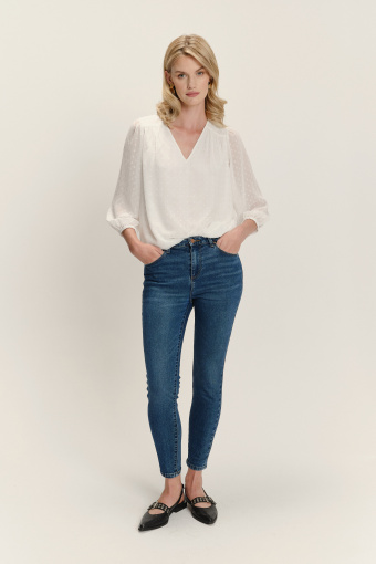 Ciemnogranatowe jeansy typu skinny