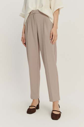 Szare spodnie w kant 