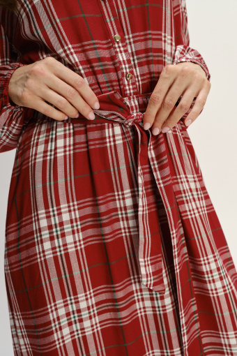 Wiskozowa sukienka w czerwoną kratę