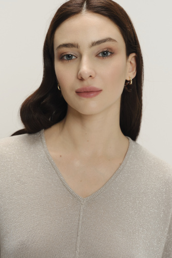 Beżowy sweter z krótkim rękawem oversize 