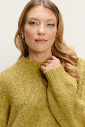 Efektowny zielony sweter oversize 