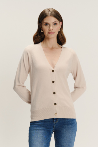 Klasyczny jasnobeżowy kardigan z kontrastowymi guzikami