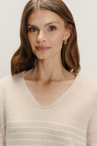 Beżowy sweter w paski z domieszką wełny