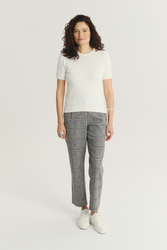 Wiskozowy sweter z krótkim rękawem biały