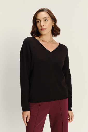 Luźny wiskozowy sweter z dekoltem w V