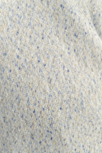 Klasyczny sweter z dekoltem V baby blue