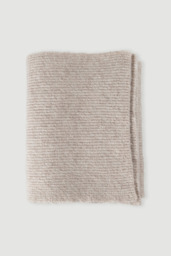 Klasyczny szalik w kremowym kolorze