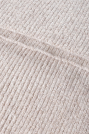 Klasyczny szalik w kremowym kolorze