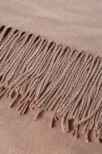 Klasyczny szalik z ozdobnymi frędzlami jasny brąz