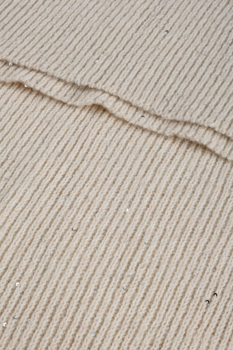 Kremowy szalik o prążkowanej strukturze Kremowy szalik o prążkowanej strukturze