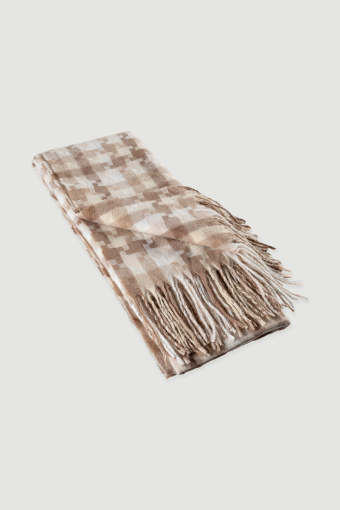 Szalik w beżową kratę z frędzlami 