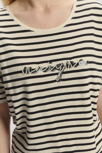 Kremowy top z drobne kontrastowe paski