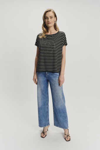 Luźny czarny top z drobne paski