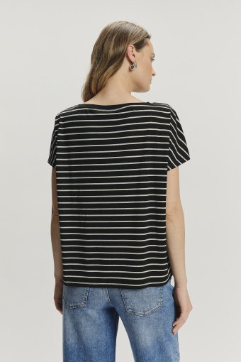 Luźny czarny top z drobne paski