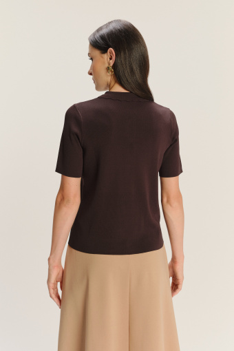 Ciemnobrązowa koszulka typu polo z domieszką wiskozy Ciemnobrązowa koszulka typu polo z domieszką wiskozy