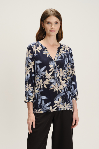 Czarny top w beżowo-niebieskie kwiaty Czarny top w beżowo-niebieskie kwiaty