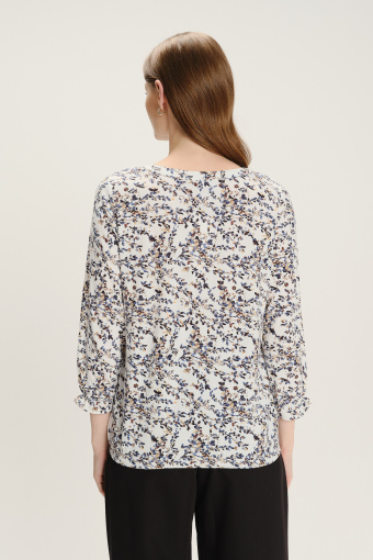 Biały top z drobnym kwiatowym wzorem