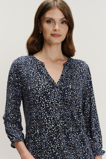 Komfortowy top z nadrukiem w drobne kwiaty