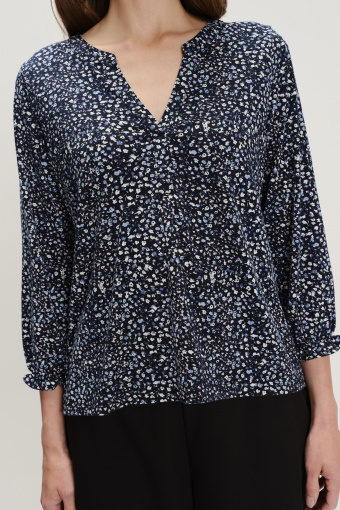 Komfortowy top z nadrukiem w drobne kwiaty