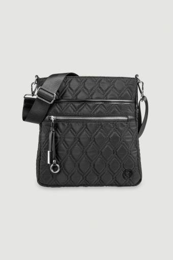 Czarna casualowa listonoszka z delikatnym pikowaniem Czarna casualowa listonoszka z delikatnym pikowaniem