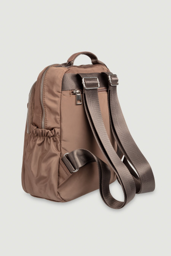 Casualowy plecak w beżowym kolorze