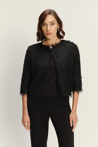 Czarny żakiet z efektownym wykończeniem