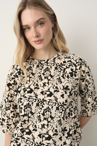 Bluza oversize z nadrukiem w kwiaty
