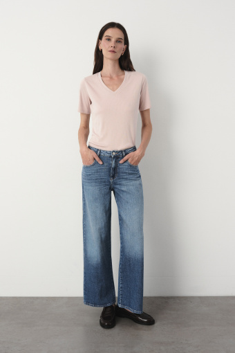 Niebieskie jeansy wide leg 