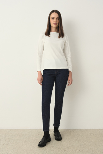 Granatowe jeansy typu skinny