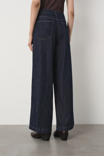 Ciemnogranatowe jeansy wide leg