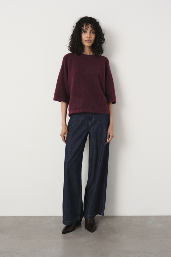 Bordowy sweter oversize
