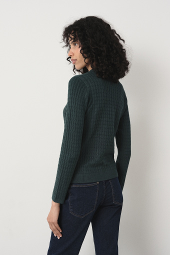 Dopasowany sweter w kolorze butelkowej zieleni