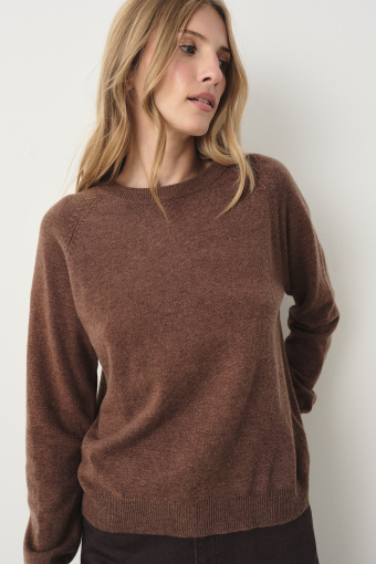 Uniwersalny brązowy sweter
