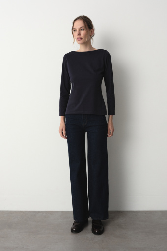 Casualowy longsleeve w granatowym kolorze 