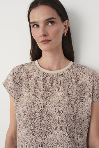 Top z nadrukiem typu paisley