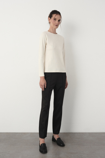Bawełniany longsleeve w kolorze kremowym 