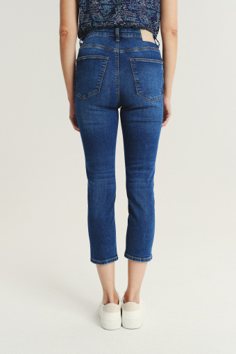 Granatowe jeansy 3/4