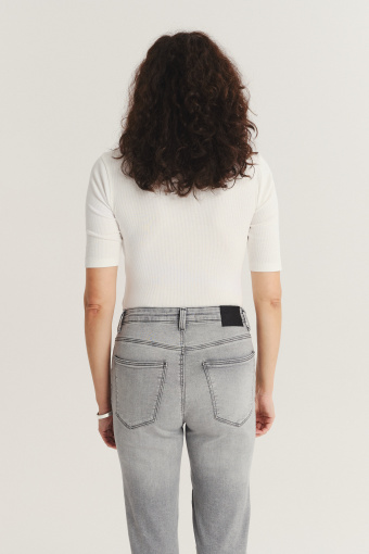 Jasnoszare spodnie jeansowe 7/8