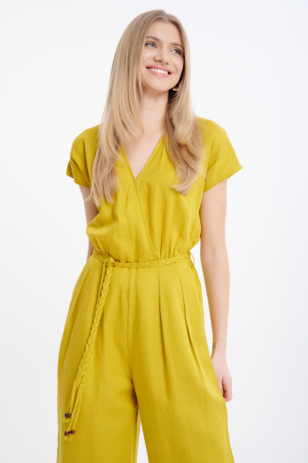 Cytrynowy kombinezon z dekoltem v-neck Cytrynowy kombinezon z dekoltem v-neck