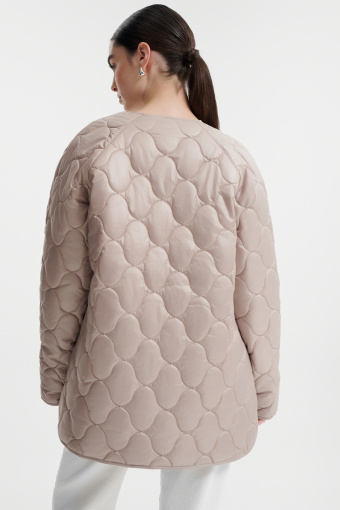 Pikowana kurtka w kolorze beżowym  Pikowana kurtka w kolorze beżowym
