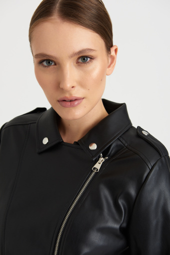 Czarna ramoneska oversize