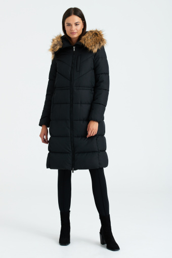 Czarny, ocieplany płaszcz z kapturem