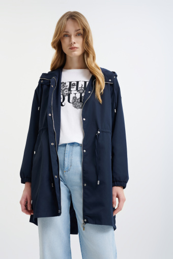 Granatowa parka z kapturem
