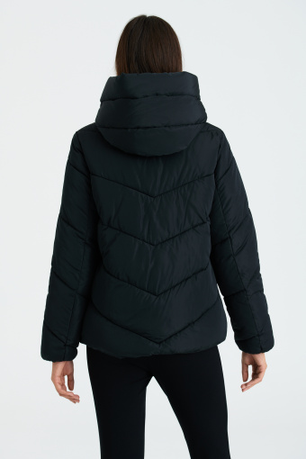 Czarna, pikowana kurtka typu puffer Czarna, pikowana kurtka typu puffer