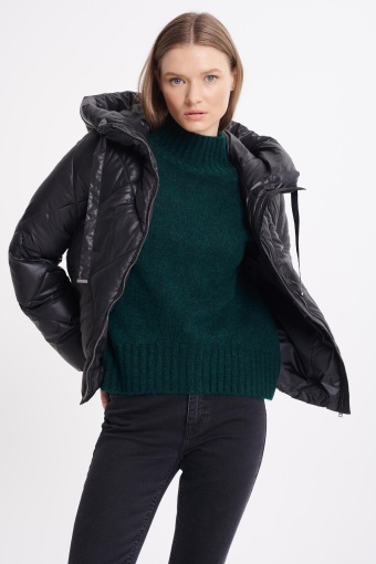 Krótka kurtka pikowana